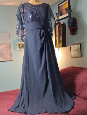 Navy Blue Long Sleeve Evening Wedding Dress